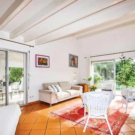 Cozy In St Cyprien With Kitchen *