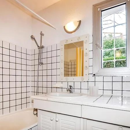 Cozy In St, Cyprien With Kitchen *